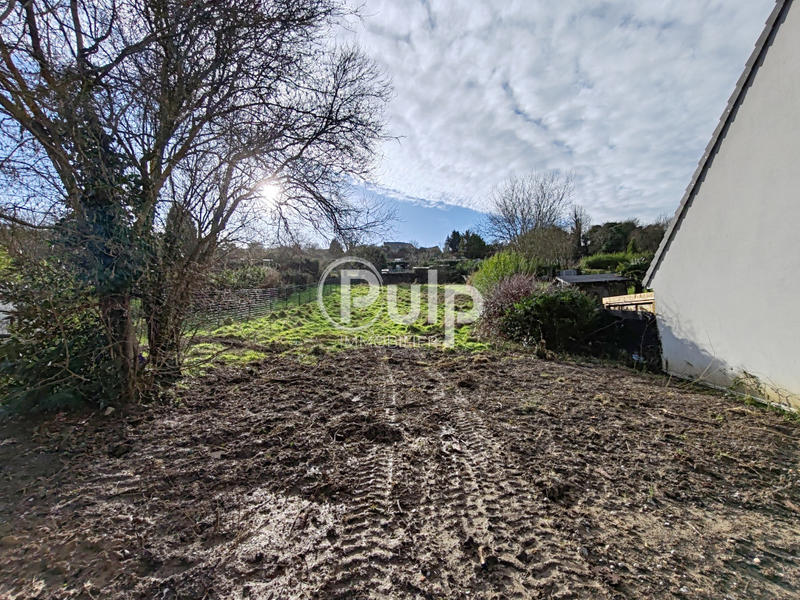 Terrain constructible - 998 m²