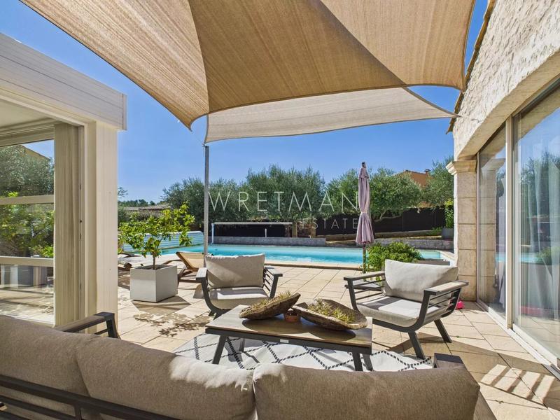 Villa - 163 m² - 6 pièces