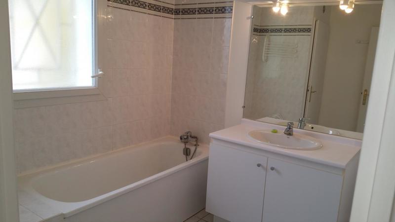 Maison jumelée - 94 m² - 5 pièces