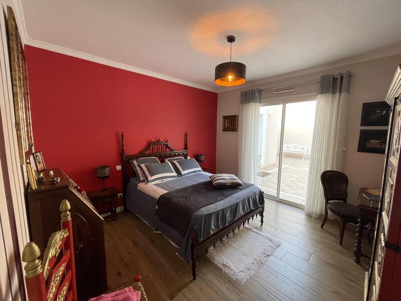 Maison d'architecte - 200 m² - 6 pièces