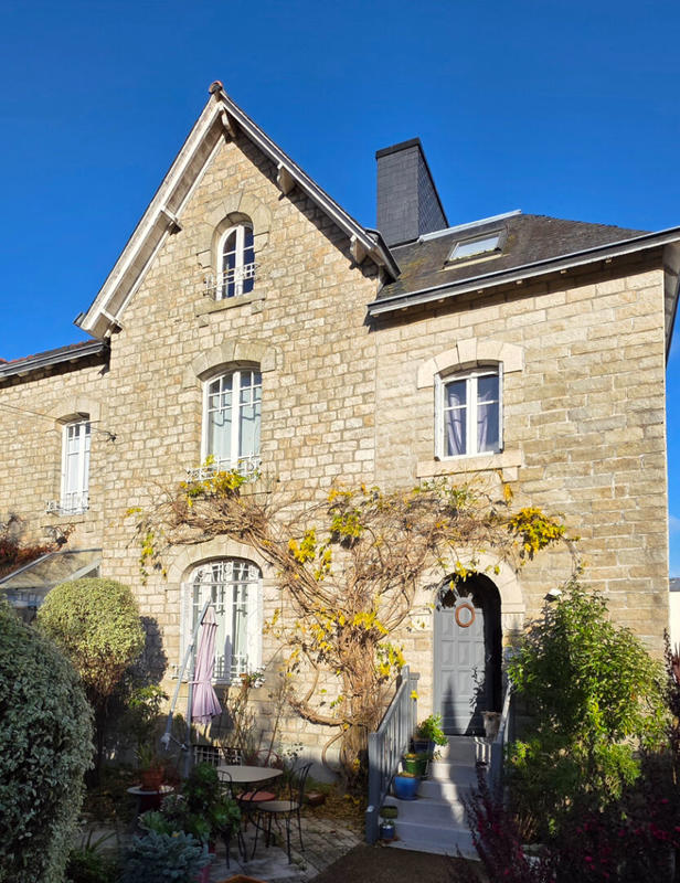 Maison - 170 m² - 7 pièces