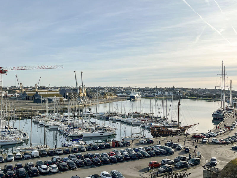 Appartement - 128 m² - 11 pièces