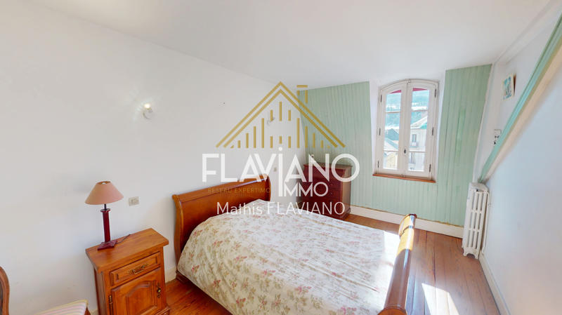 Appartement - 85 m² - 3 pièces