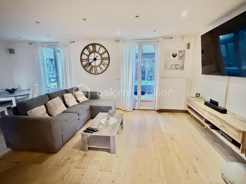 Maison - 147 m² - 6 pièces