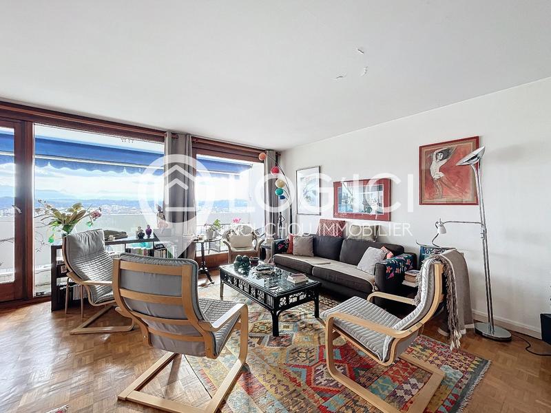 Appartement - 96 m² - 4 pièces