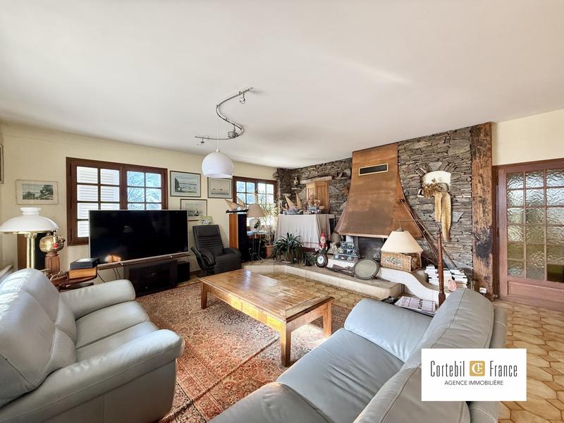 Villa - 177 m² - 6 pièces