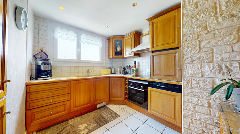 Appartement - 84 m² - 4 pièces