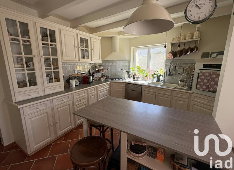 Maison - 215 m² - 8 pièces