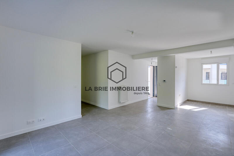 Appartement - 79 m² - 4 pièces