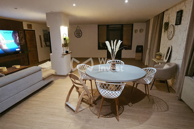 Maison - 200 m² - 6 pièces