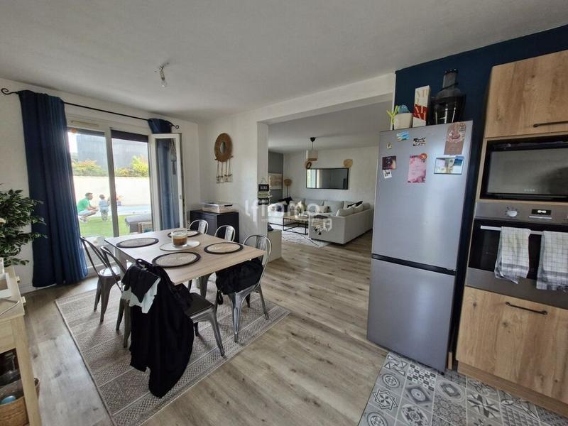 Maison - 95 m² - 5 pièces