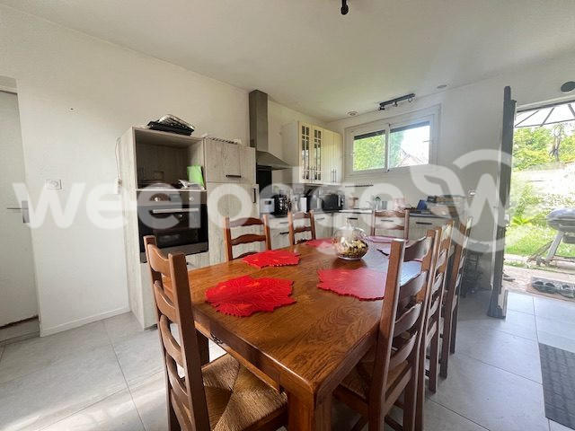 Maison - 64 m² - 4 pièces