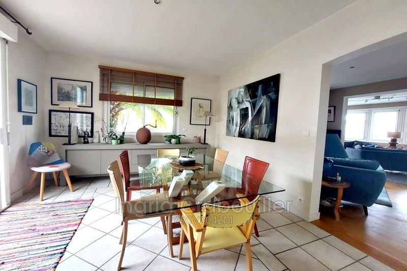 Villa - 250 m² - 9 pièces