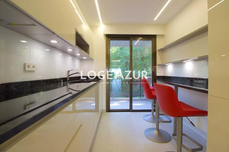 Appartement - 92 m² - 3 pièces