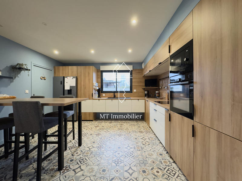 Maison - 150 m² - 6 pièces