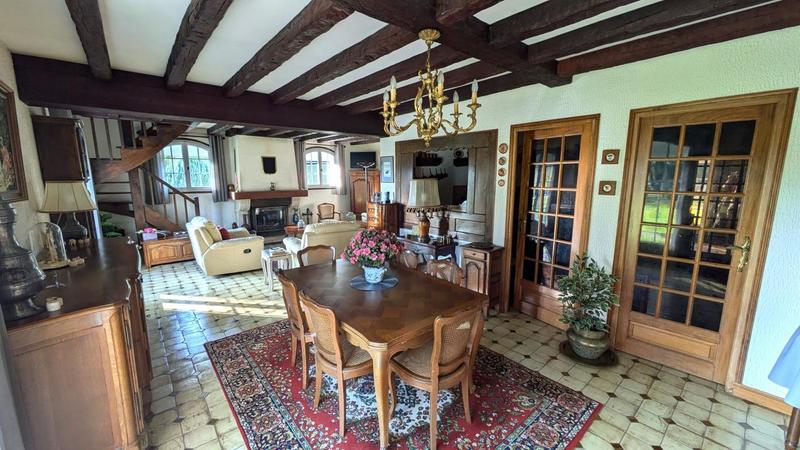 Maison - 265 m² - 7 pièces