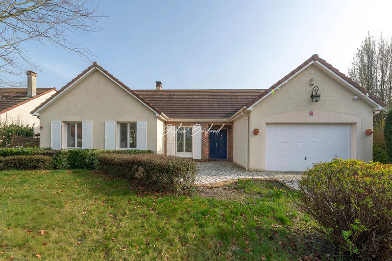 Maison - 151 m² - 6 pièces