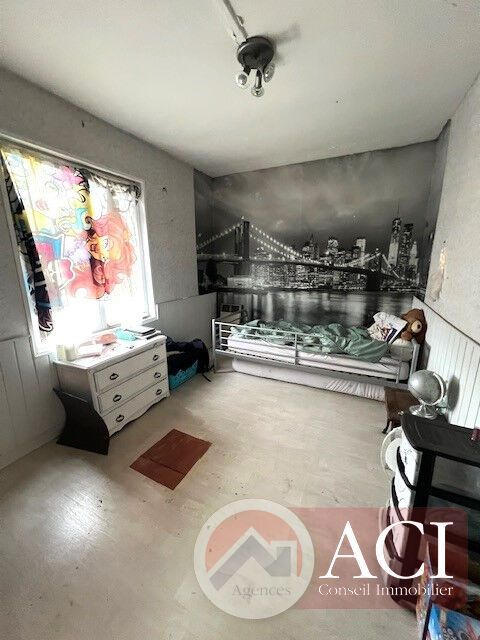 Maison - 211 m² - 7 pièces