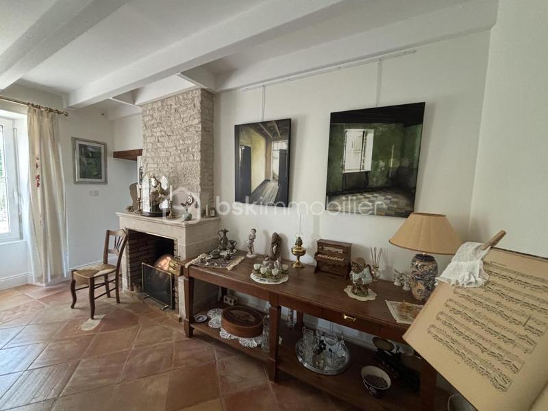 Demeure - 250 m² - 7 pièces