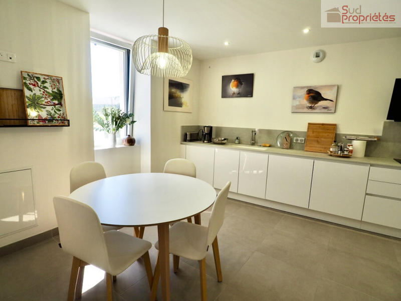 Maison en pierre - 306 m² - 8 pièces