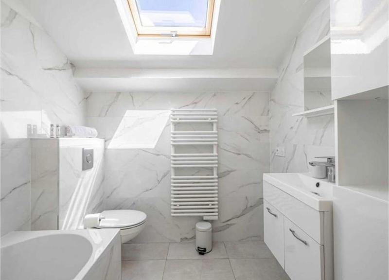 Immeuble - 275 m² - 17 pièces