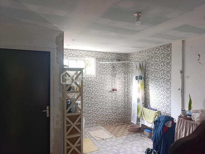 Maison - 217 m² - 8 pièces