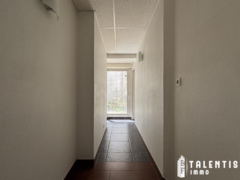 Local commercial - 60 m² - 2 pièces