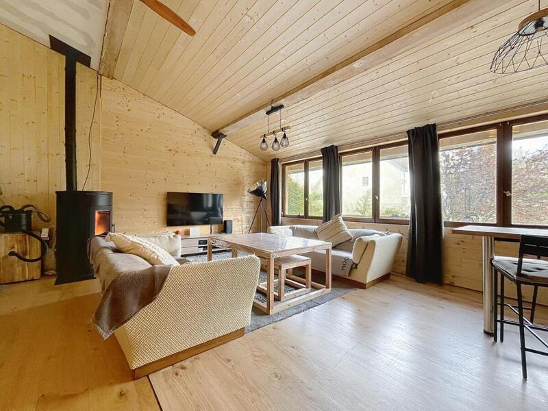 Maison - 93 m² - 4 pièces