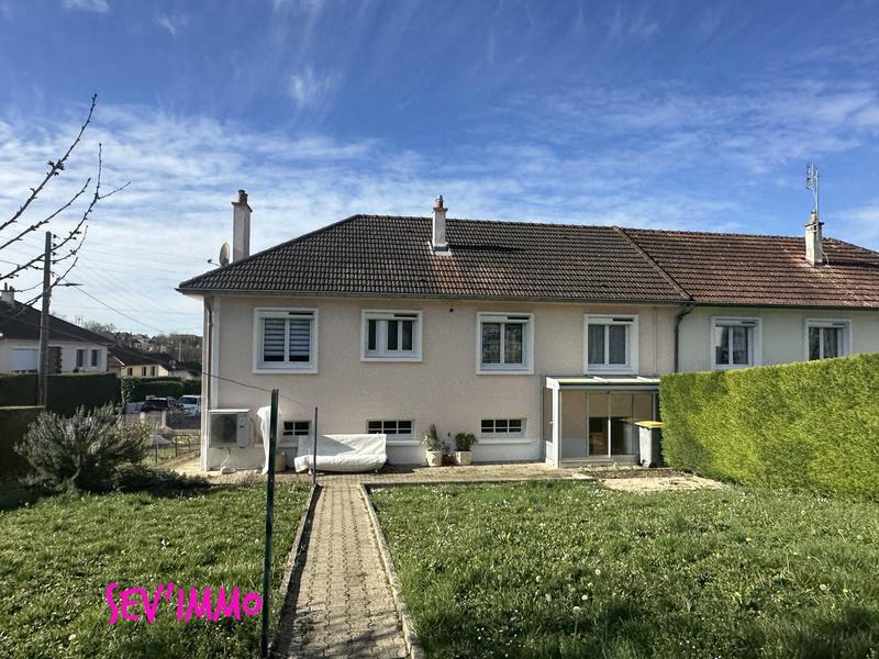 Maison - 97 m² - 5 pièces