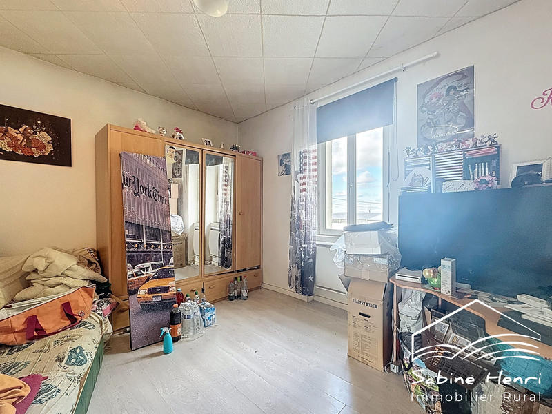 Maison - 235 m² - 10 pièces
