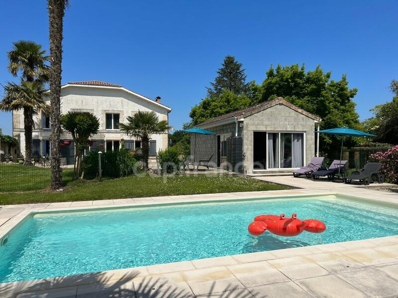 Maison - 137 m² - 4 pièces