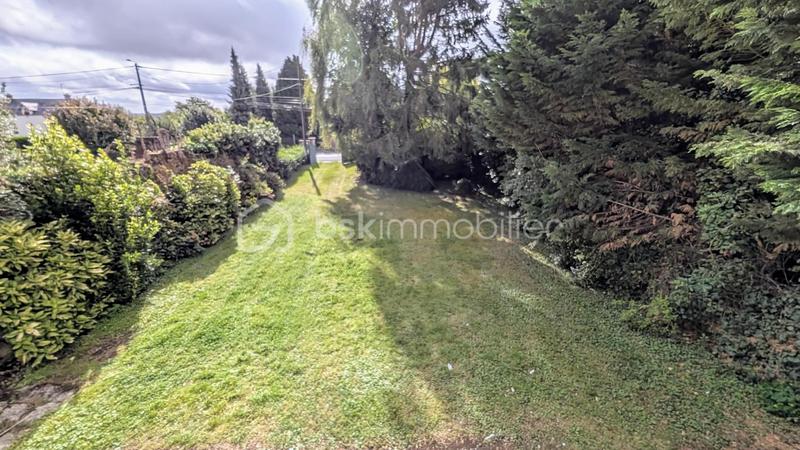 Maison traditionnelle - 138 m² - 4 pièces