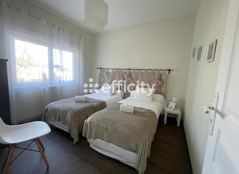 Demeure - 340 m² - 10 pièces