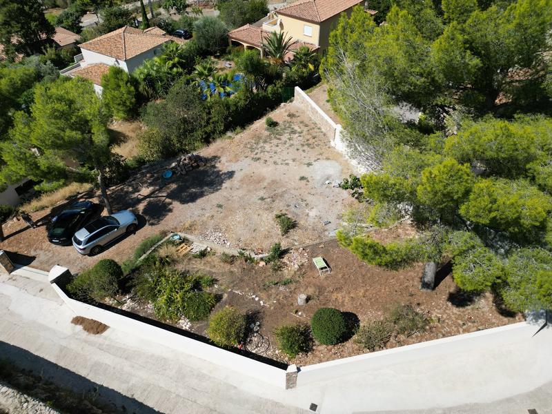 Terrain constructible - 1 020 m²