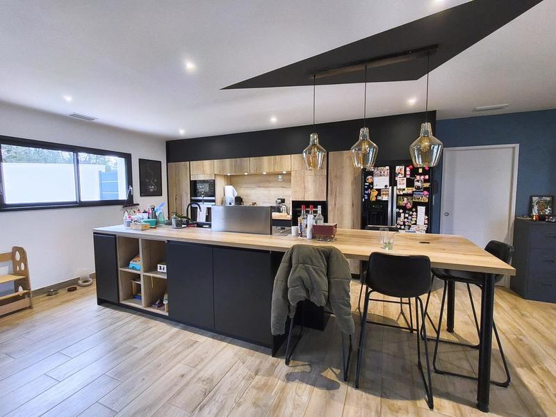 Maison - 143 m² - 5 pièces