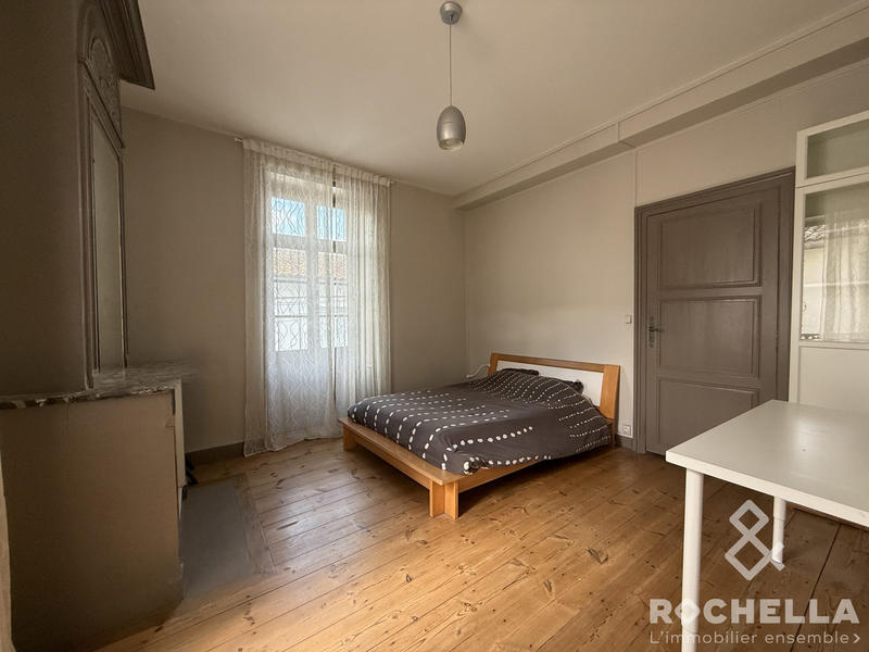 Maison ancienne - 357 m² - 9 pièces