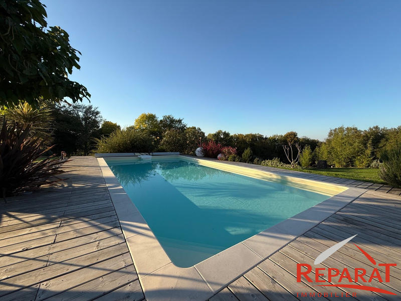 Maison - 141 m² - 5 pièces