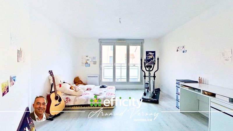 Appartement - 107 m² - 5 pièces
