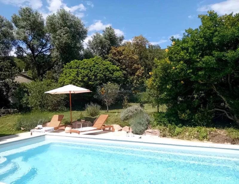 Maison - 136 m² - 4 pièces