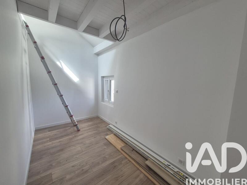 Maison - 96 m² - 5 pièces