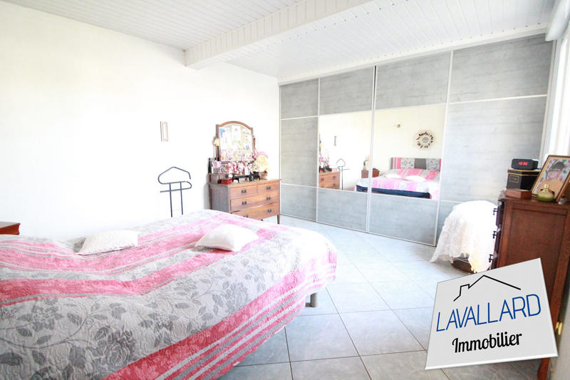 Maison traditionnelle - 134 m² - 4 pièces