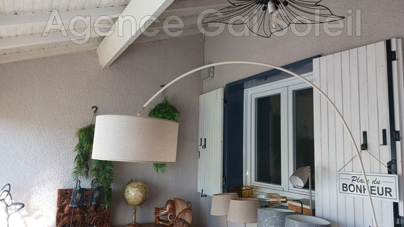 Villa - 100 m² - 5 pièces