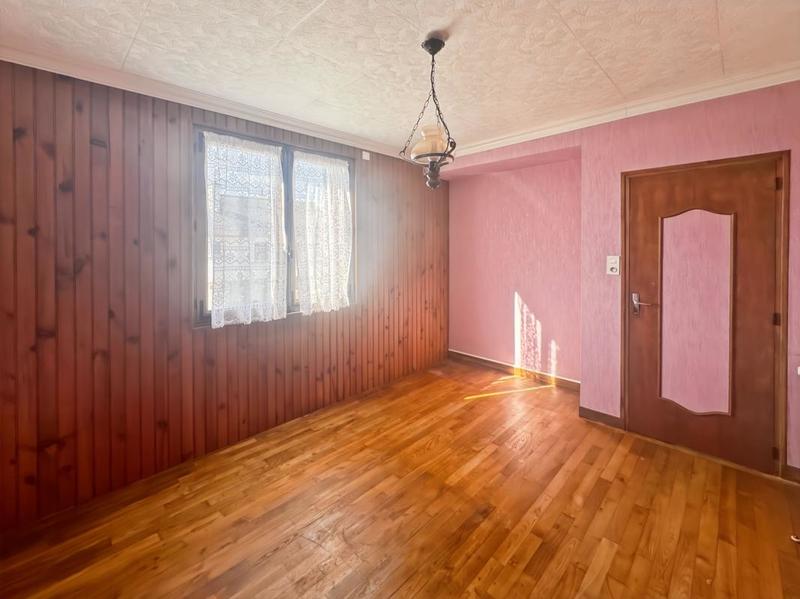 Maison - 99 m² - 5 pièces