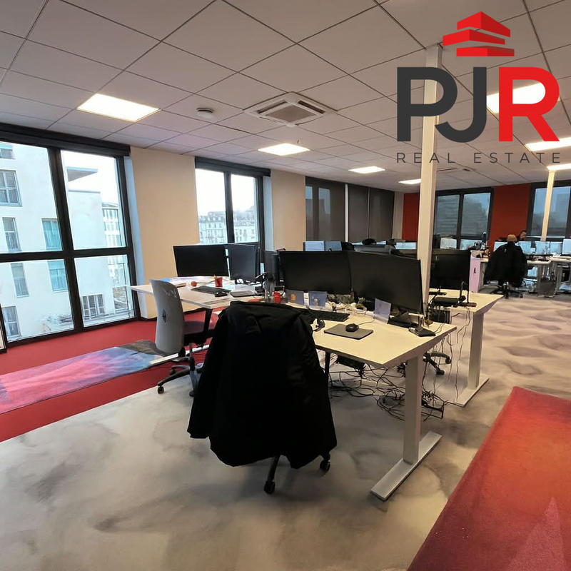 Bureau - 450 m²