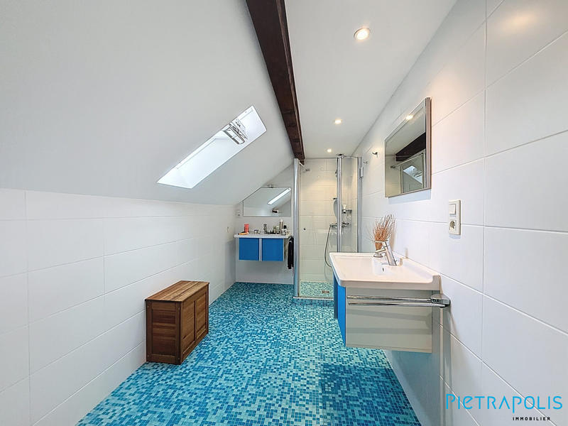 Villa - 162 m² - 6 pièces