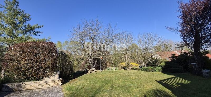 Propriété - 226 m² - 8 pièces