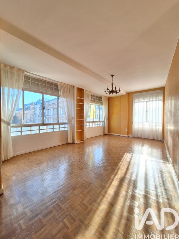 Appartement - 140 m² - 5 pièces