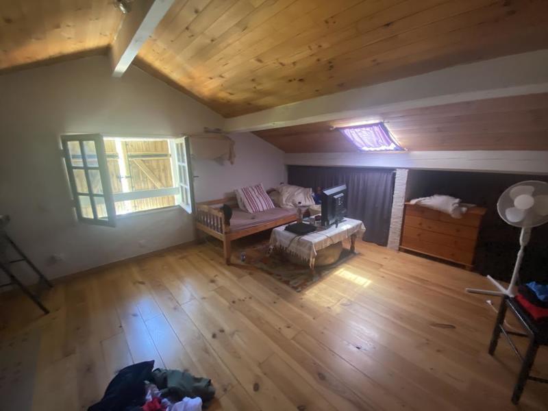 Maison - 220 m² - 7 pièces