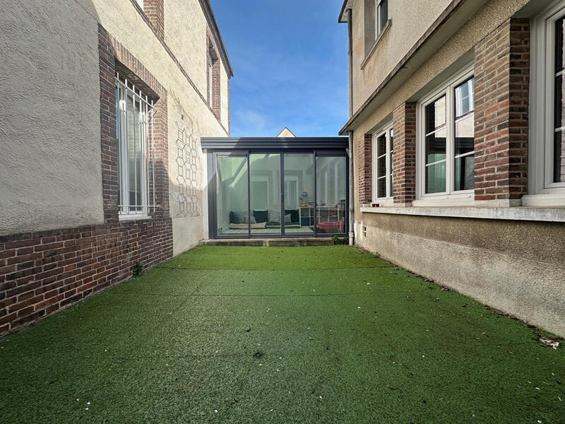 Maison - 146 m² - 5 pièces