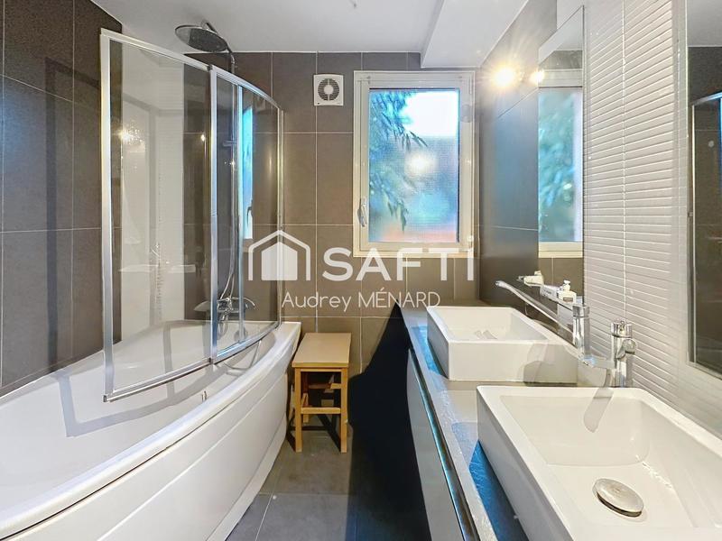 Maison - 122 m² - 4 pièces